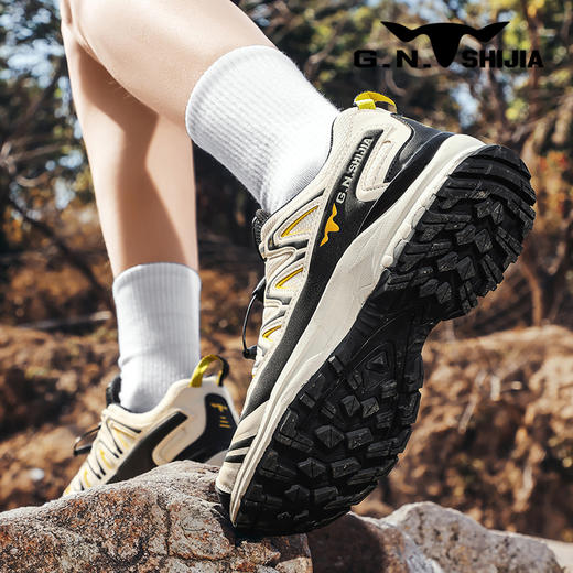 热卖中！！公牛世家 全地形越野户外运动鞋  商品图5