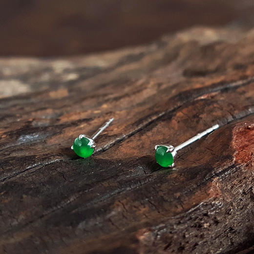 【天然正品】A货翡翠AU750白金镶天然细腻满绿冰种蛋面翡翠耳钉14.4*3.4*3.4MM（皆取最大值）250326NJS20 商品图3