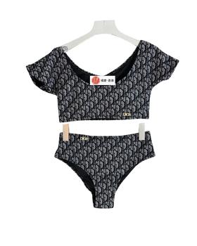 女款印花分体泳衣hu010