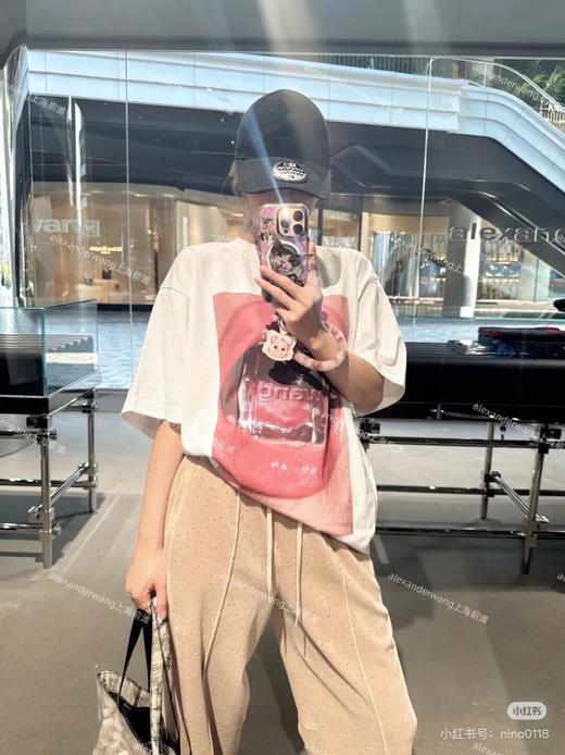 大王|@lexander 性感女郎红唇冰块硅胶印花T恤，男女款宽松水洗圆领短袖 商品图2