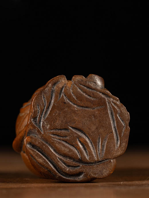 明 沉香木雕罗汉像 商品图4