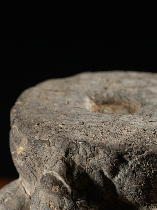 明 石雕金刚力士托座造像 商品图3