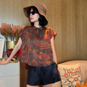 PanYiXiu/潘依绣【柿染烟霞】100%人丝暗纹印花翻领无袖衬衫 W-63253