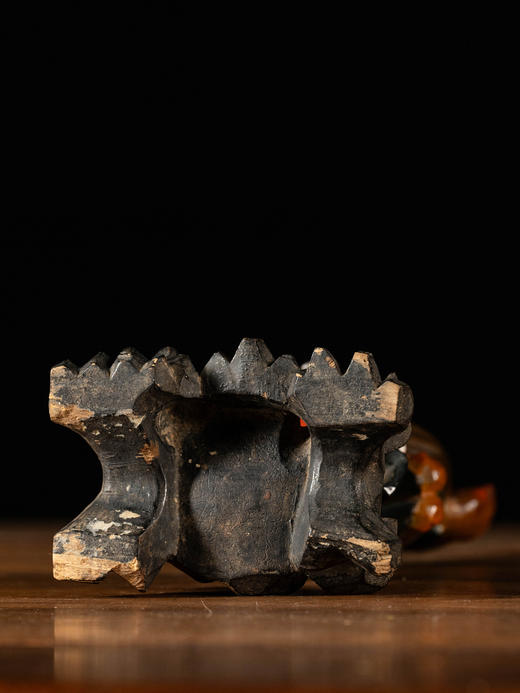 清 木雕彩漆东方朔人物摆件 商品图4