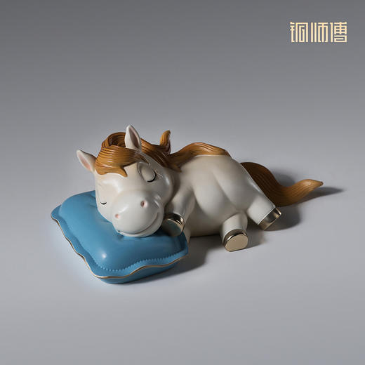 铜师傅《梦圆》创意可爱马摆件 治愈系桌面装饰品 工位解压礼品 商品图4