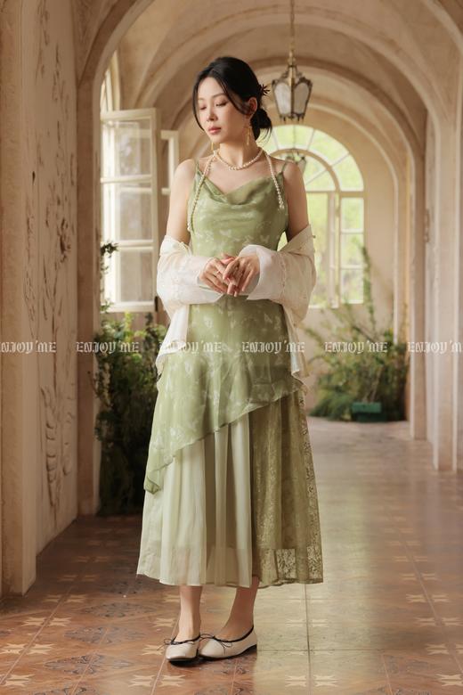 【门店同款】ENJOY夏季“游园戏梦”春山蝶影吊带裙 171143452 商品图5