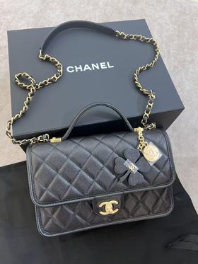 亮面小牛皮单肩斜挎包he025