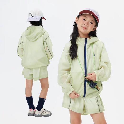 【出游季特惠，春夏新品】ACMEITEM爱棵米 户外亲子轻量连帽外套短裤透气夏季皮肤衣裤子女GAH3210493C/GAH3210500C/GAH2220417C/GAH3220419C 商品图3