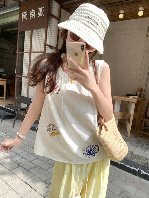 <曾小咸推荐>4.20现货秒杀 ！微信超特价！韩系刺绣碎褶无袖背心 日常139.99 立减70 秒杀69.99！！休闲裤 秒杀69.99！！ 商品图9