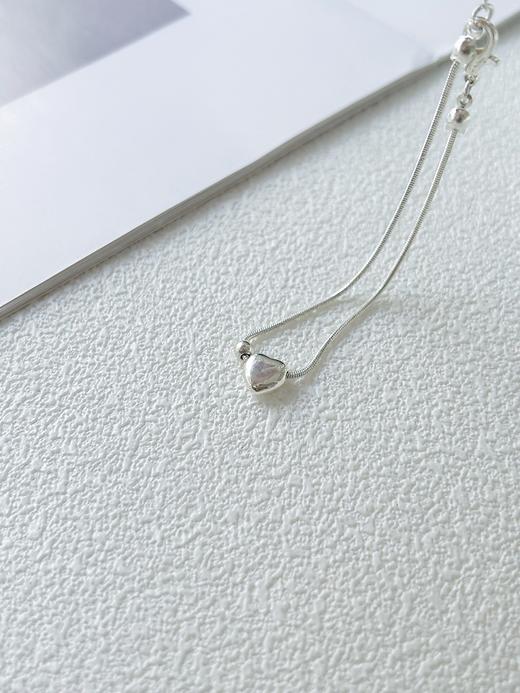 鹿鹿推荐 •高级金属感个性ins爱心手链 商品图1