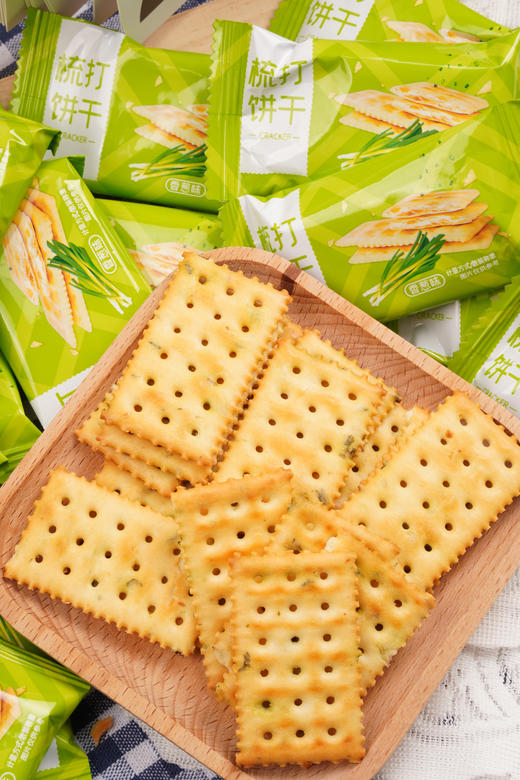 💰19.9拿下80包❗️【香葱苏打饼干】😋真的香到我啦‼️香葱味的苏打饼干，浓浓的香葱味，咸香酥脆💖老少皆宜 商品图7
