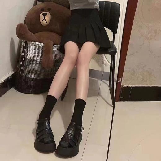 【福利❗️22.9抢10双🔥中筒冰冰袜】简约黑色适配多种鞋型，堆堆造型增添穿搭层次感，柔软面料穿着舒适，提升穿搭精致感，中筒袜学院风奶油色冰冰袜潮流百搭ins堆堆袜QQ 商品图4