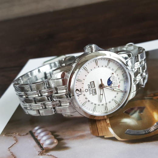 【99新】TITONI 梅花94788 S-747天文台认证自动机械机芯日期、星期、月份显示；月相40MM（男款）Master Series大师系列精钢180426NJ44 商品图5