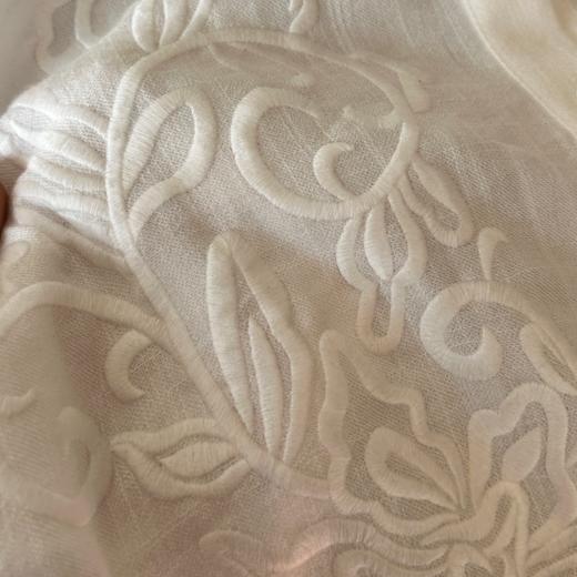 （3-5天发货）Five-apc重工刺绣亚麻棉白衬衫，穿出自由恣意腔调，万针浮雕刺绣，低调中透着华丽感 商品图5