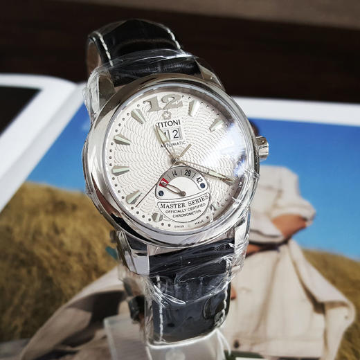 【99新】TITONI 梅花94888 S-ST-297天文台认证自动机械机芯大日历、动力储备显示39.2MM（男款）Master Series大师系列精钢170426NJ54 商品图2