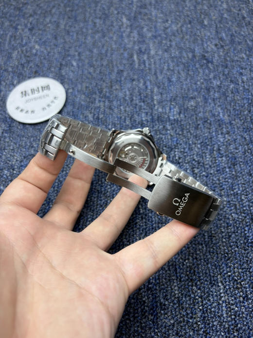 升级版 经典欧米茄OMEGA海马300米系列“黑海马”潜水机械男士腕表
机芯：搭载进口原装西铁城 商品图7