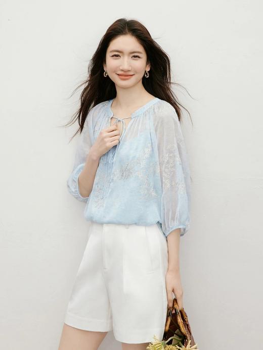 红X同款高级感绣花上衣+吊带两件套 商品图3