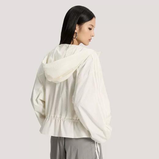 【7折】6楼三叶草女防晒外套KS2875吊牌价849折后价594 商品图3