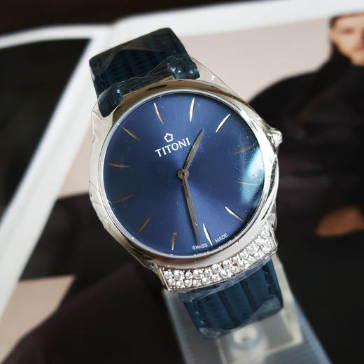 【全新】TITONI 梅花TQ 42912 S-ST-591石英机芯32MM（女款）Mademoiselle优雅伊人系列精钢；镶嵌施华洛世奇水钻170426NJ115 商品图4