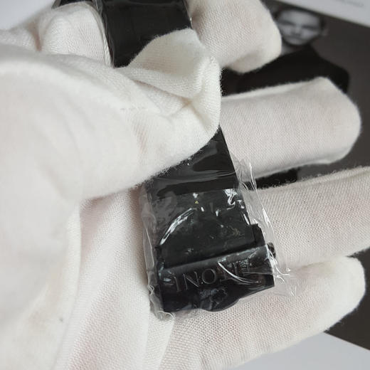 【99新】TITONI 梅花83600C-BL-256天文台认证自动机械机芯日期显示42MM（男款）Seascoper 海洋探索系列碳/陶瓷180426NJ36 商品图9