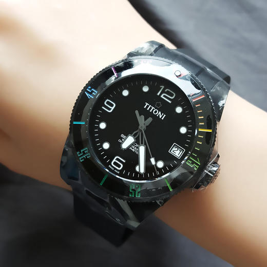 【99新】TITONI 梅花83600C-RA-256天文台认证自动机械机芯日期显示42MM（男款）Seascoper 海洋探索系列碳/陶瓷180426NJ24 商品图8
