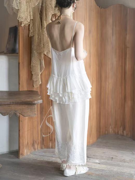 Maku  26SS 月白色手织真丝层叠褶边吊带上衣 商品图1