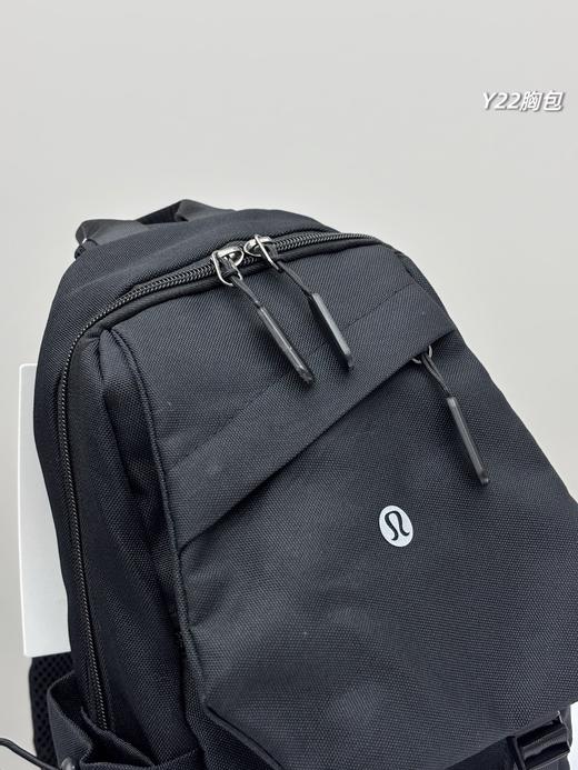 2026夏季升级款，lululemon男女情侣款斜拉链单肩斜背包 商品图6