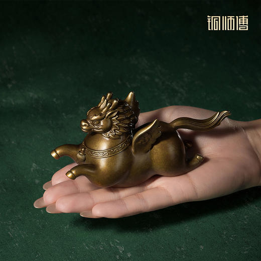 铜师傅《萌版龙马（上新了故宫联名）》客厅桌面生肖马摆件吉祥物 商品图4