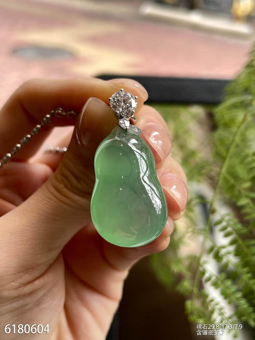 6180604，葫芦吊坠。具体价格微信咨询 商品图0