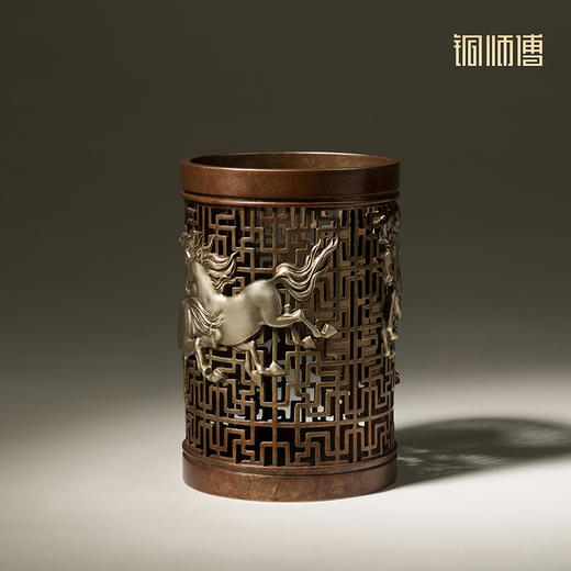 铜师傅《八骏笔筒》书房客厅铜摆件 家居工艺品 老师礼物 商品图3