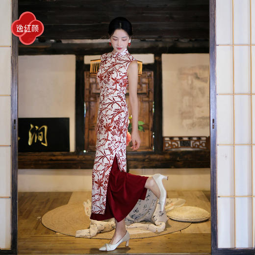 逸红颜《枫宁》2026年夏新款东方含蓄胭脂花枝印花人棉港风旗袍女 商品图2