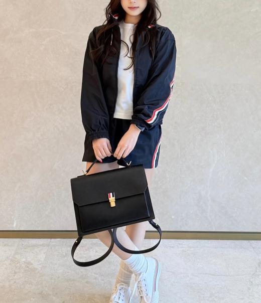 女款织带隐藏帽夹克外套he022 商品图3