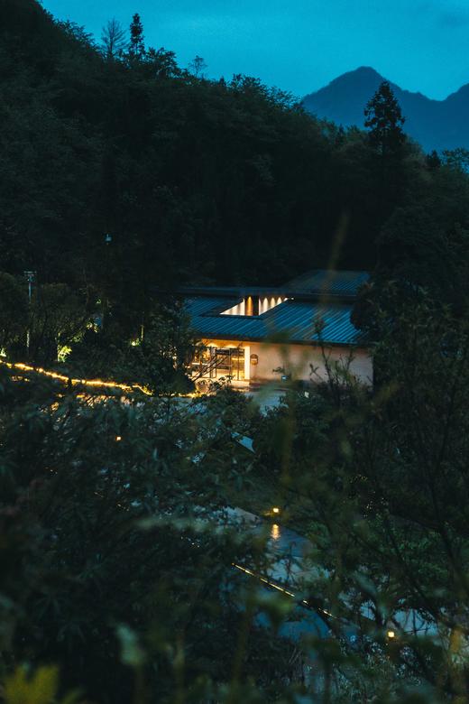 【峨眉山-268号院】2房/4房/18房温泉私汤小院，可单房预定，山里独院，看日出云海。ys 商品图4