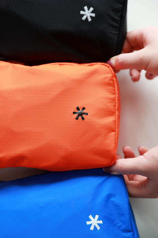 多功能包包，三个颜色一起。户外拉链设计小标斜跨单肩包E042268 商品图1