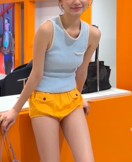 女款拼色针织背心la020 商品图3