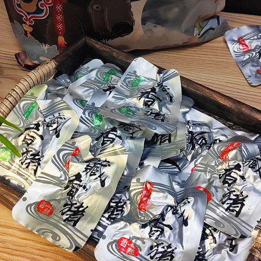 香溢德吉 藏香猪肉混合口味 (炭烤味+香辣味)500g/袋 商品图1