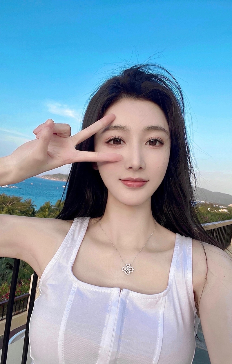 五一【颈间璀璨档】充值1899元赠品-饰品项链（十选一）