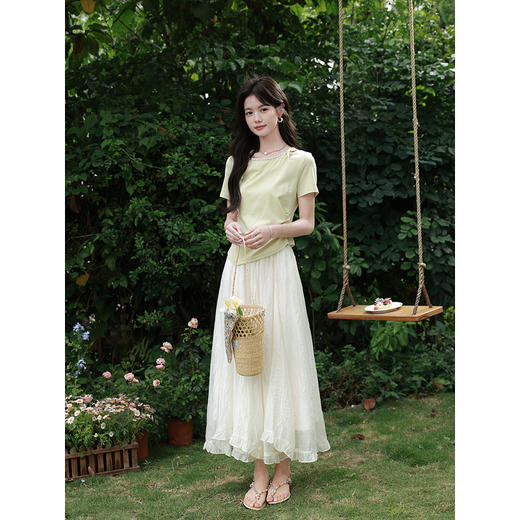 鹿向南「薄荷初晴」不规则绿色短袖T恤女夏季显瘦设计感正肩上衣 商品图1