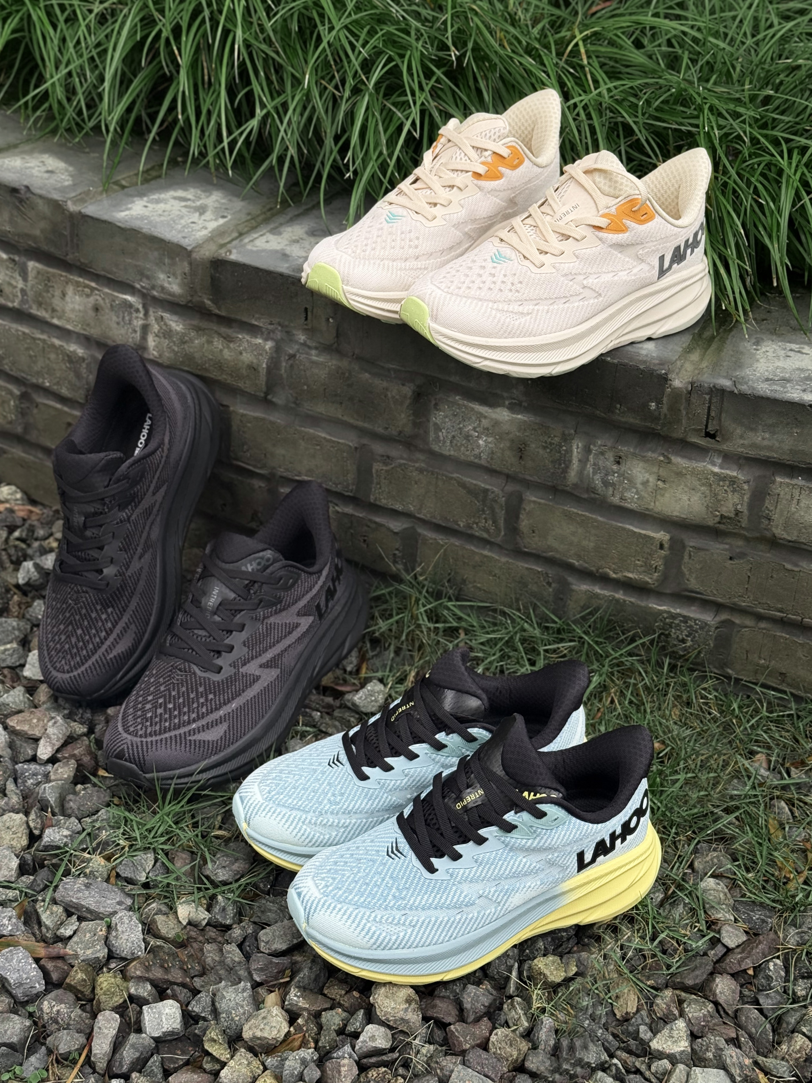 【破价清C🎁】LAHOO量货运动鞋 | 现清C价仅99.9！男女同款、跟﻿高4.5cm舒适厚度、后跟闪穿设计、 一蹬即走一拉即脱、时尚百搭