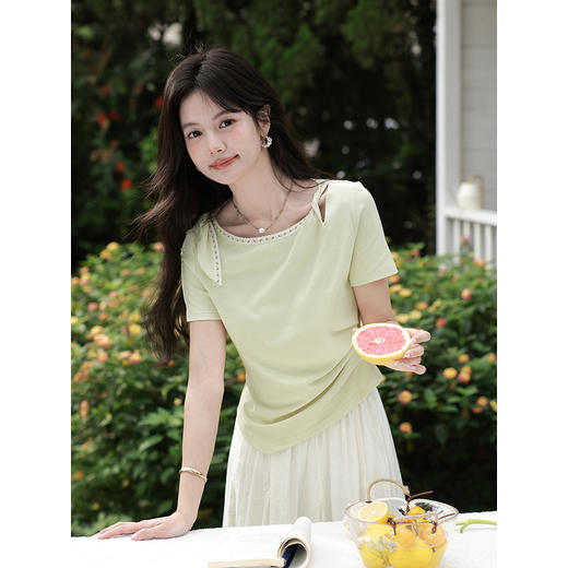 鹿向南「薄荷初晴」不规则绿色短袖T恤女夏季显瘦设计感正肩上衣 商品图3