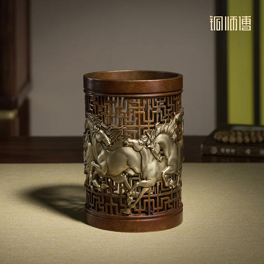 铜师傅《八骏笔筒》书房客厅铜摆件 家居工艺品 老师礼物 商品图1