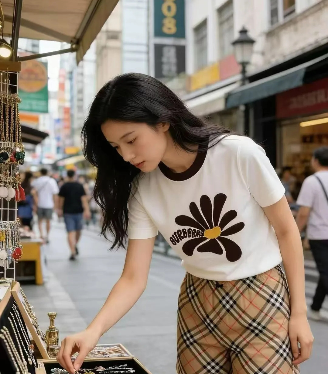 【xjwm1】情侣撞色圆领雏菊贴布绣圆领短袖T恤！！