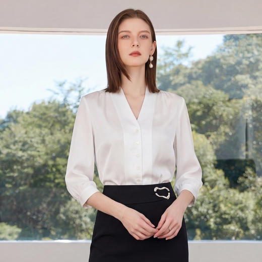 IWY/轻熟通勤风V领白衬衫女五分袖轻奢简约气质感百搭上衣内搭26B978 商品图1