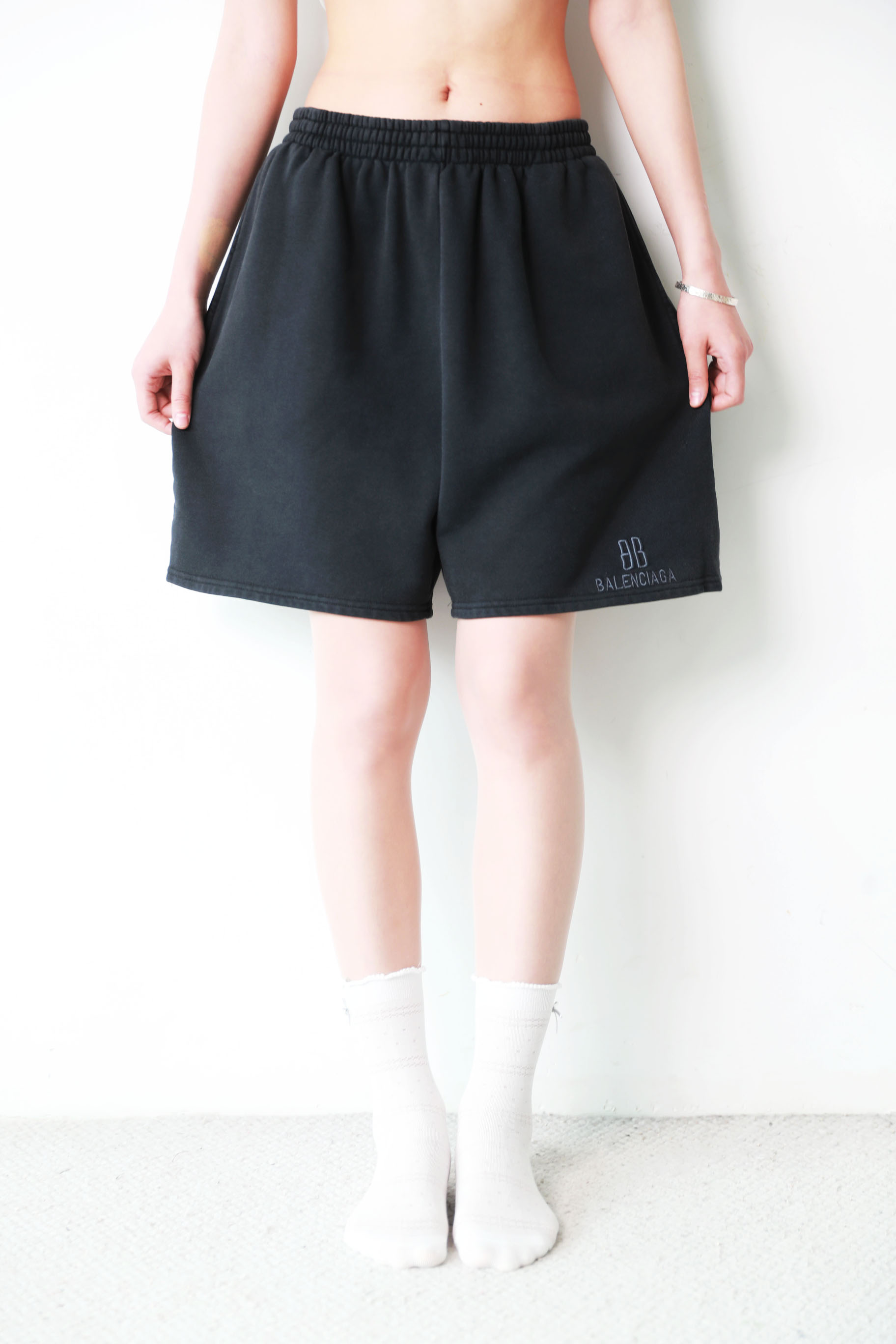 五分大短裤，重工刺绣工艺。大毛圈内里松紧腰身户外短裤E042286