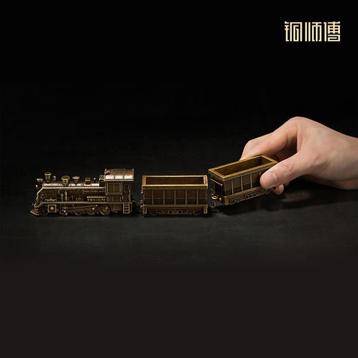 铜师傅 见微系列《蒸汽机车》办公室火车模型铜摆件 家居铜工艺品 商品图6