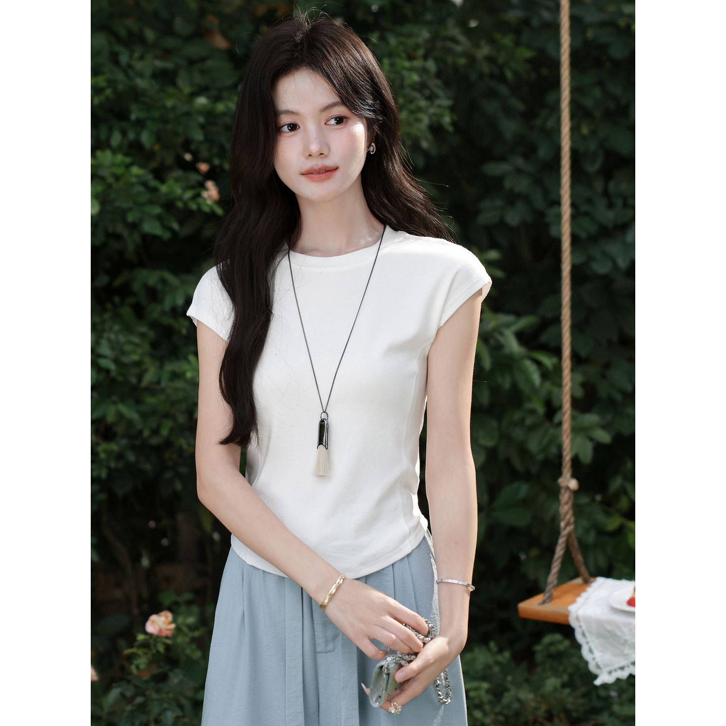 鹿向南「软糯云白」白色T恤女夏季新款小众垂感修身正肩短袖上衣