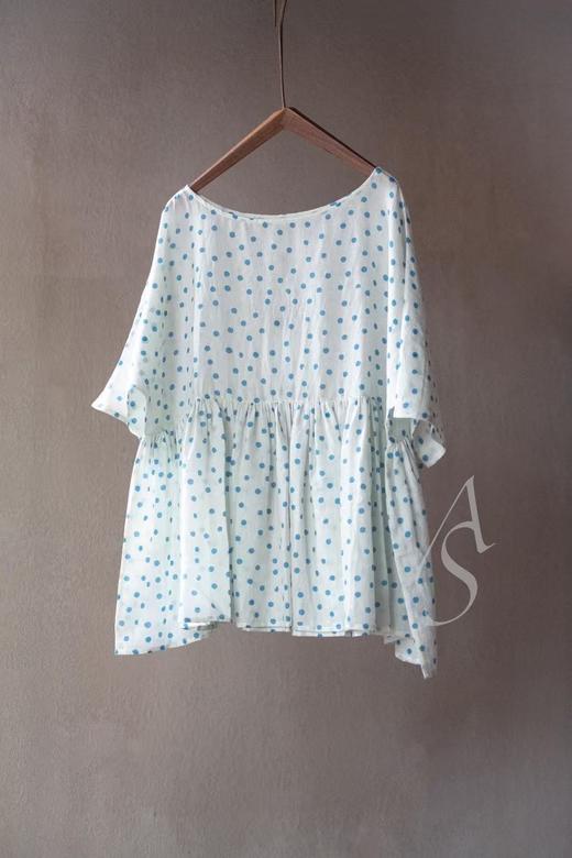 Maku 26SS 白蓝波点手织丝棉打褶上衣 商品图3