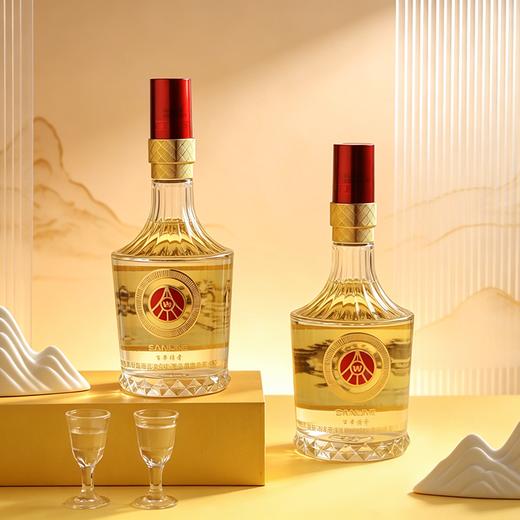 【年中补贴，赠礼袋】五粮液总厂出品：百年传奇·金马，52°白酒，支持扫码验真伪，亚克力经典包装 商品图1