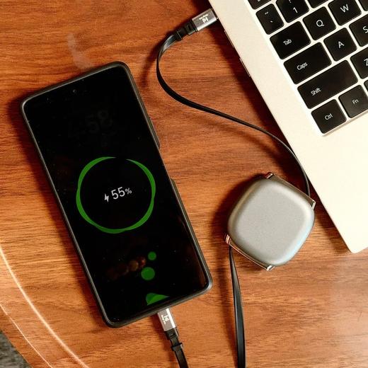 【磁吸数据线】 双头Type-C接口 240W超级快充 磁吸收纳、自由抽拉 差旅通勤出行必备！ 商品图6