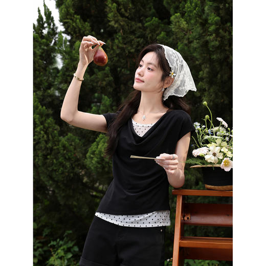 鹿向南【0428/20:00新品前1小时7折限量100件】黑色假两件T恤 商品图4